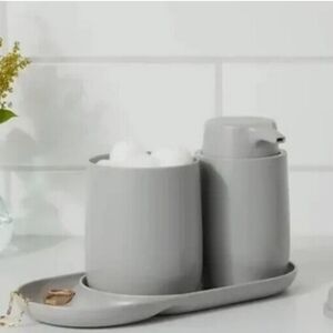 NWT Room Essentials Bath Accessory Set (3 piece)